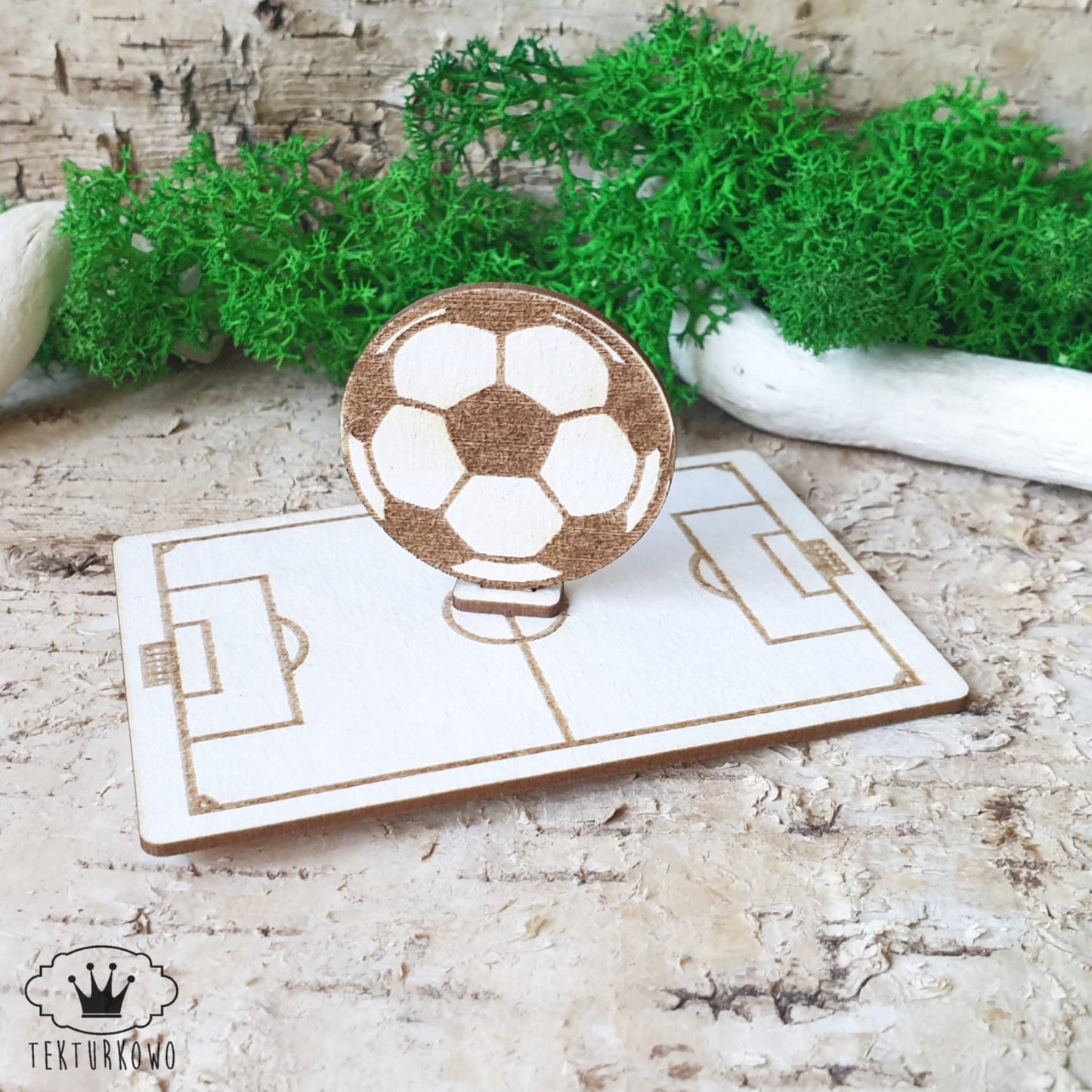 Chipboard - Fotballbane med ball