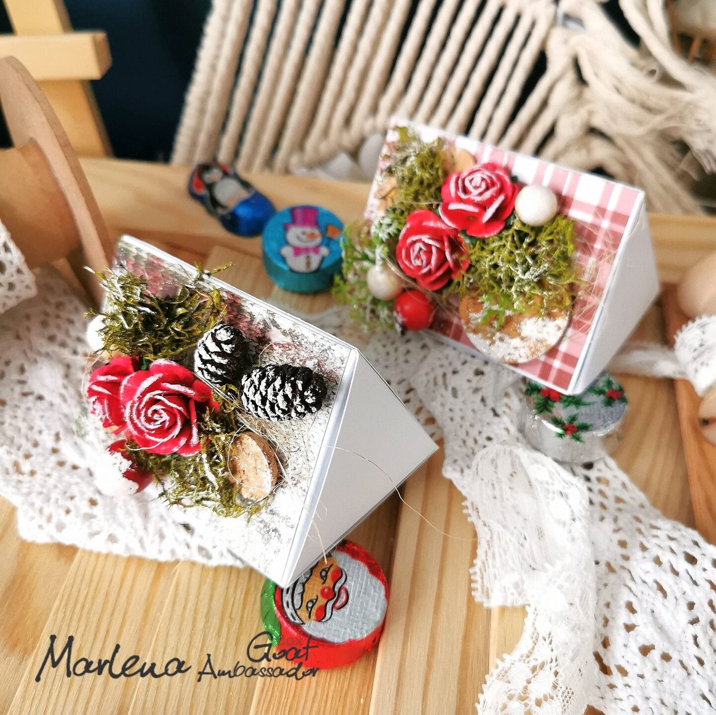 Bordkort-eske - trekant - hvitt