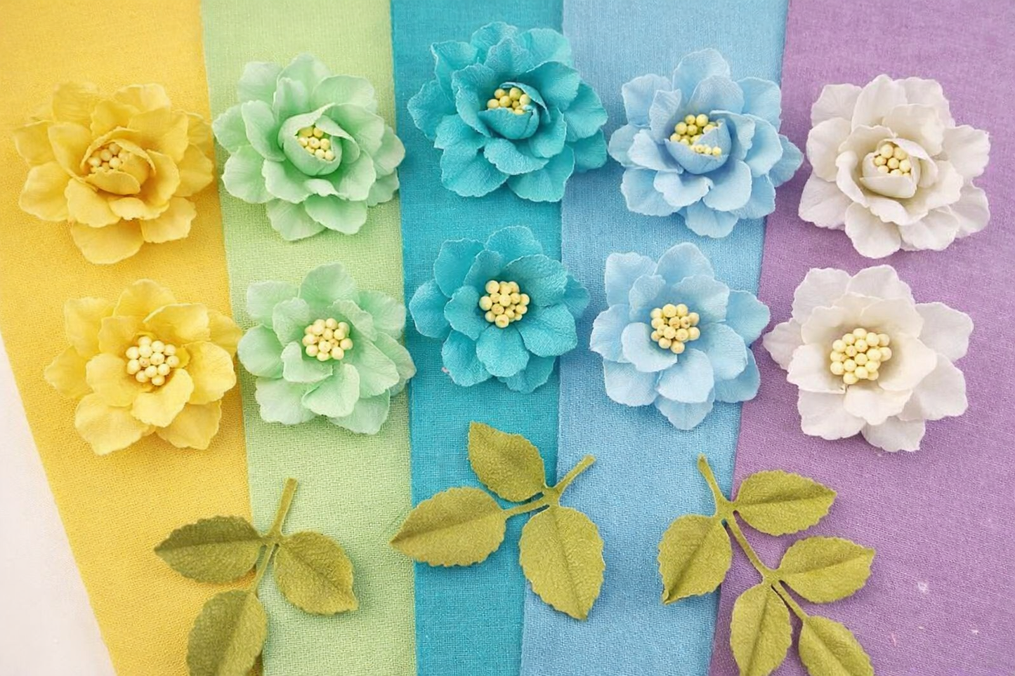 Kreativt kurs: Lag dine egne blomster av stoff og foamiran