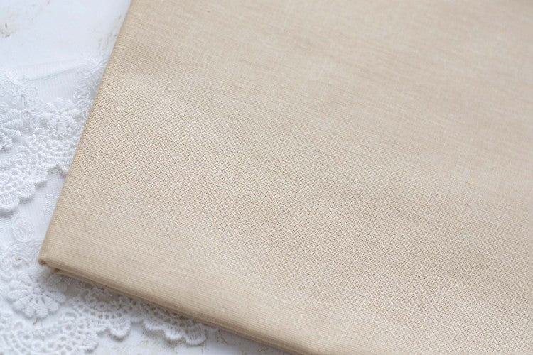 Ferdig stivnet bomullsstoff – perfekt til stoffblomster - Beige