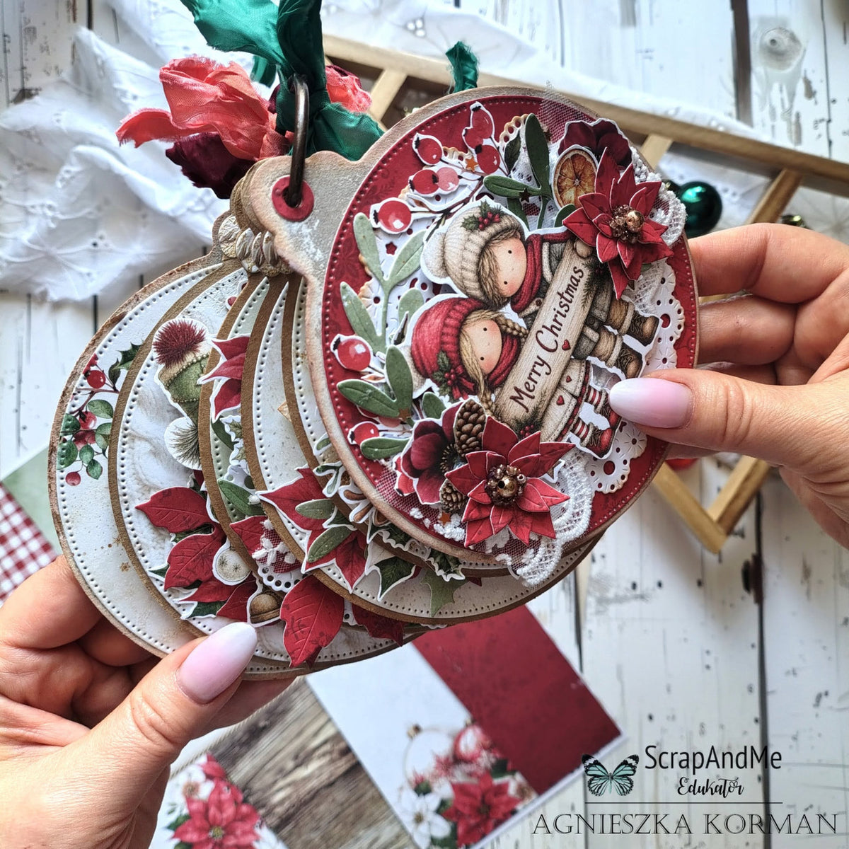 Scrapadme - Dies - Stor julekule 12,2 x 14 cm