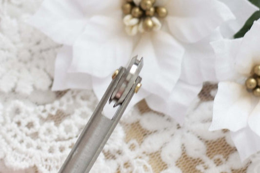 Formingsspiss til stoffblomster – rillet hjul med dobbelspor